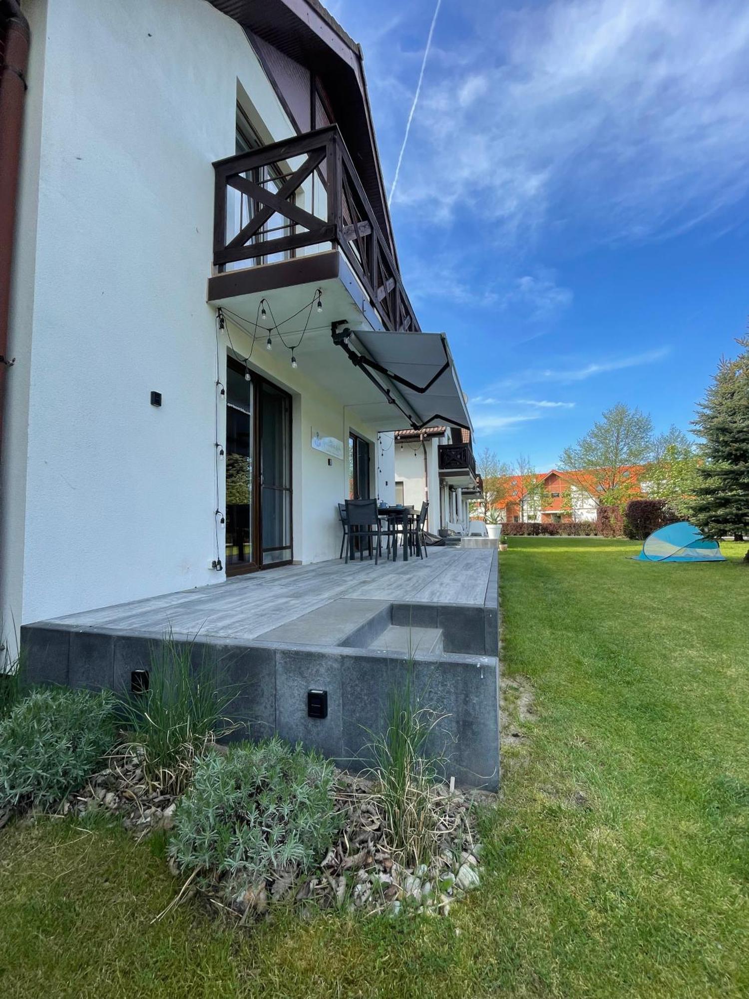 Apartament Lajba Leba Z Basenem I Kortem Tenisowym Zarnowska Exterior foto